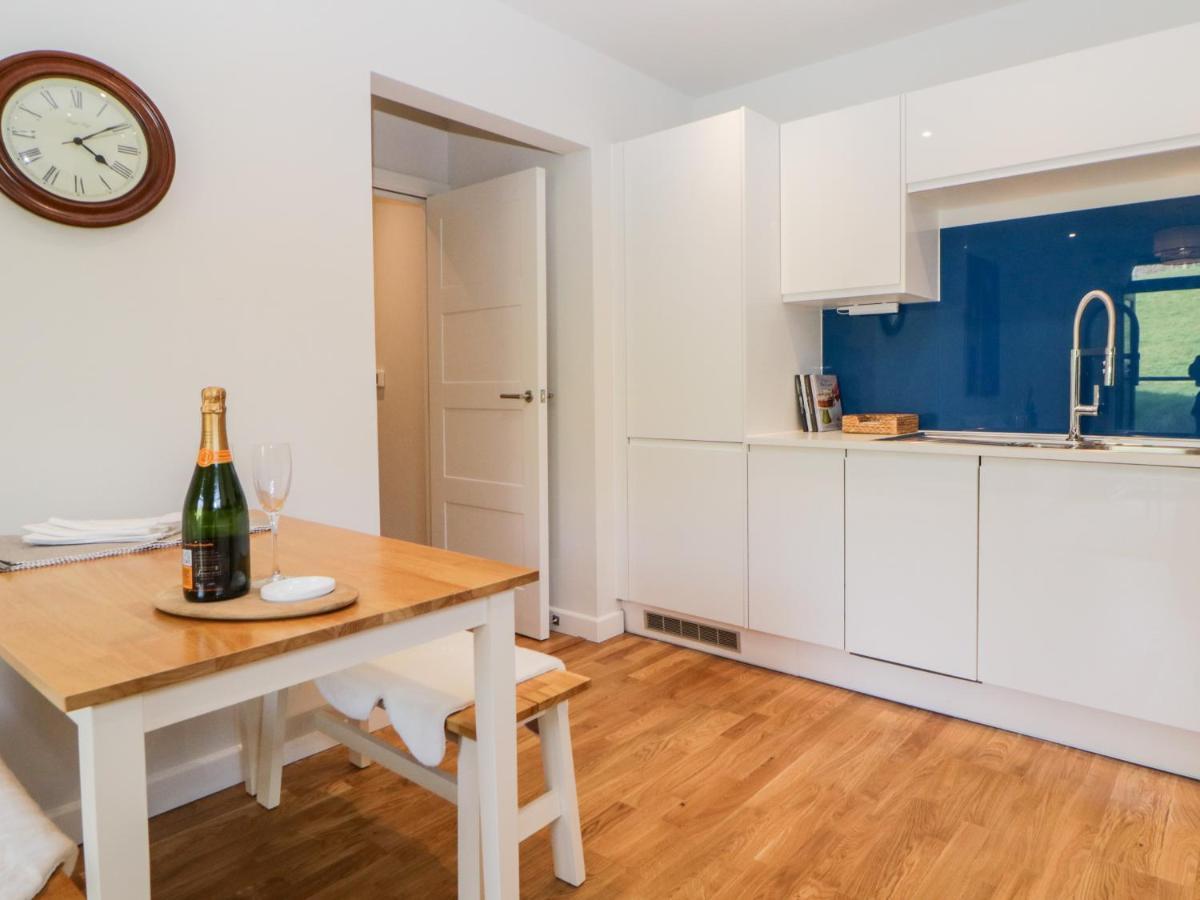 7 Oystercatcher Court Apartment