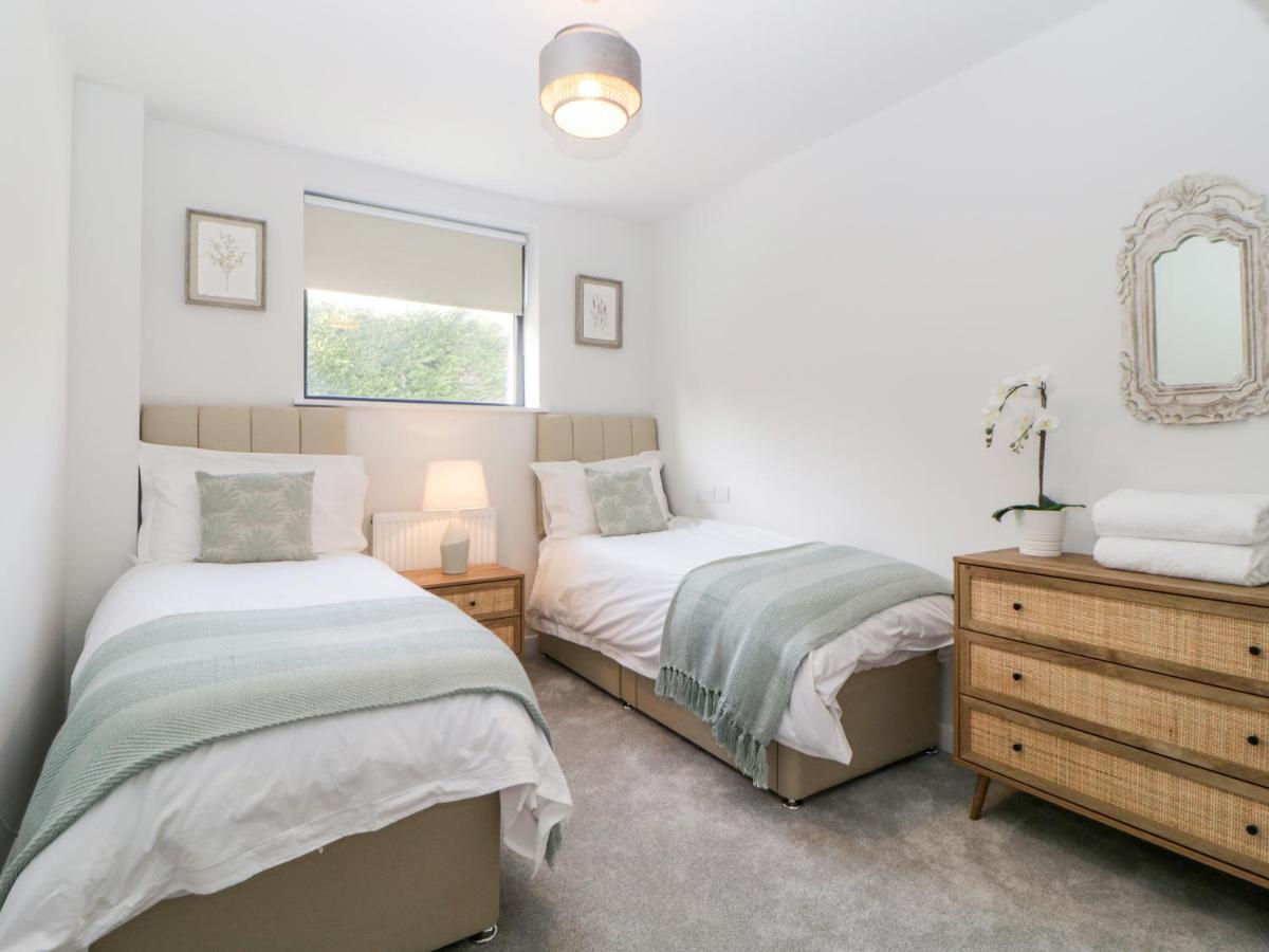 Apartment 7 Oystercatcher Court